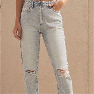PacSun Womens “Ellie” Mom Jeans w/O ring zipper closure